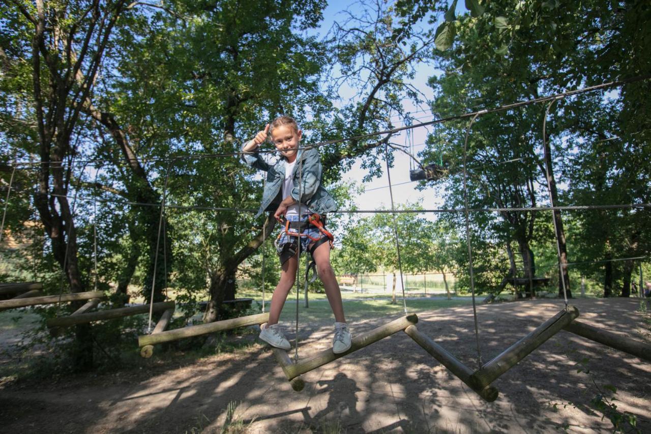 Village Vacances - Defiplanet' Dienné エクステリア 写真